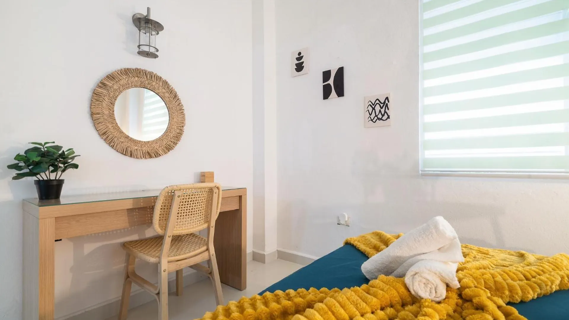 San Juan Apartment - Private Terrace - 2 Bedrooms Сан-Хуан
