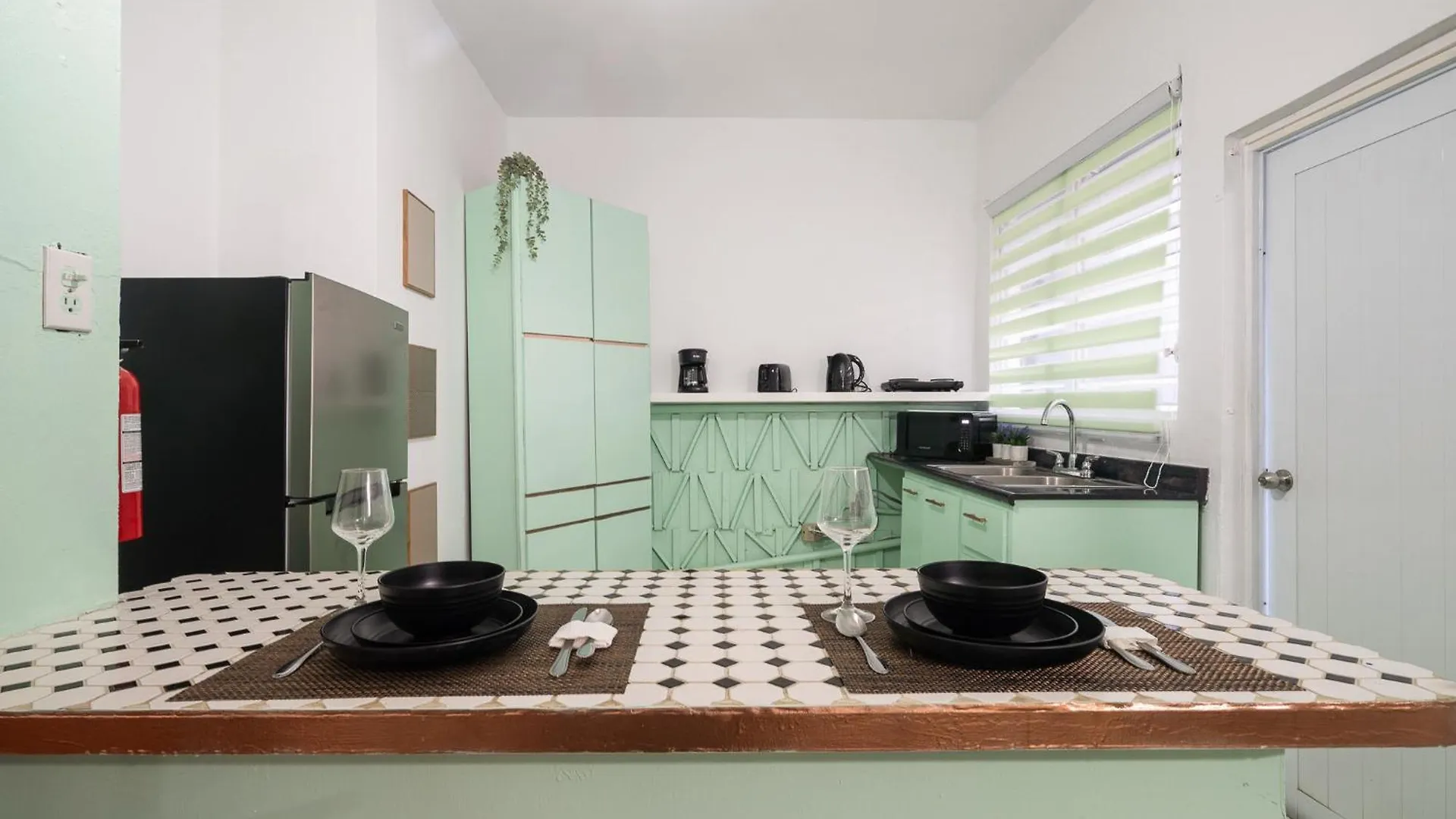 Private Yard - 2 Bedrooms - San Juan Apartment By Ph Porto Rico